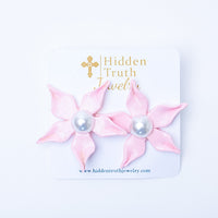 Light Pink Lily Studs