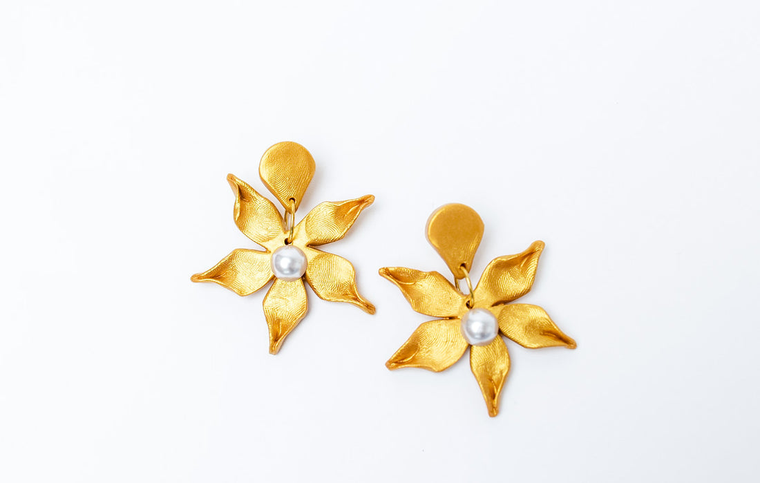 Stargazer Lily & Pearl Dangles