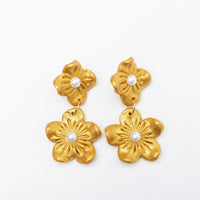 Gardenia Pearl Dangles