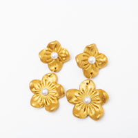 Gardenia Pearl Dangles