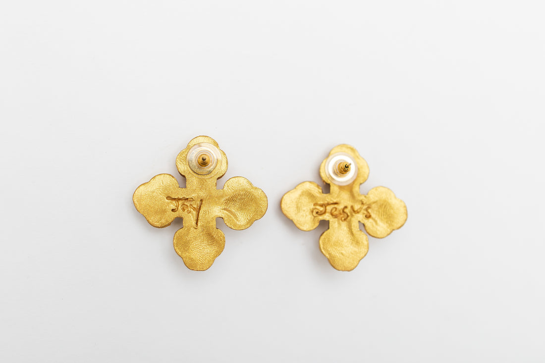 Megan Pearl Studs