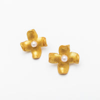 Small Dogwood Pearl Studs