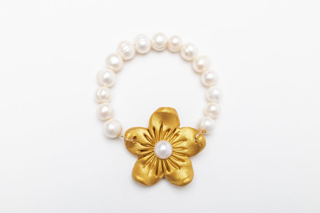 Freshwater Pearls with Gardenia Pearl Blossom Bracelet