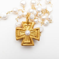 Freshwater Pearl Chain with Anna Pearl Cross