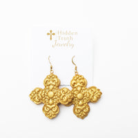 Andrea Dangles