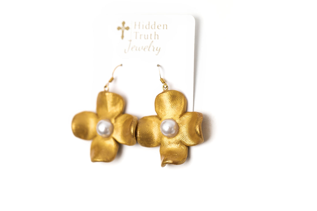 Dogwood Pearl Dangles