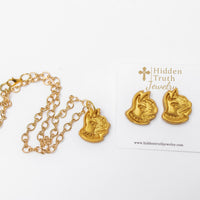 Gold Plated Figure 8 Chain with Terrier