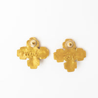 Becky Pearl Studs