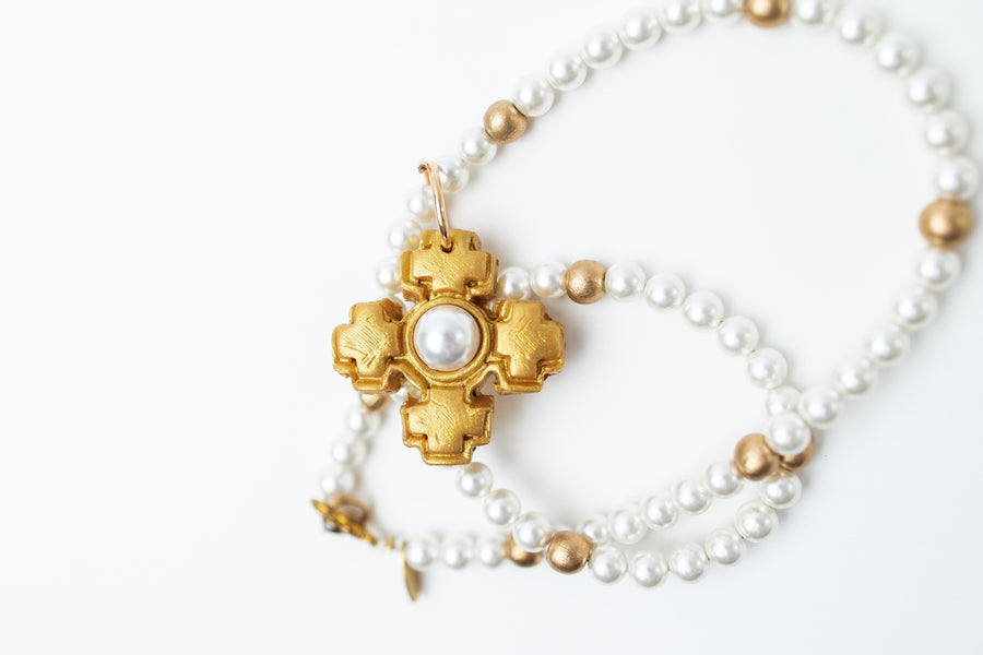 18" Pearls with Small Becky Pearl Cross