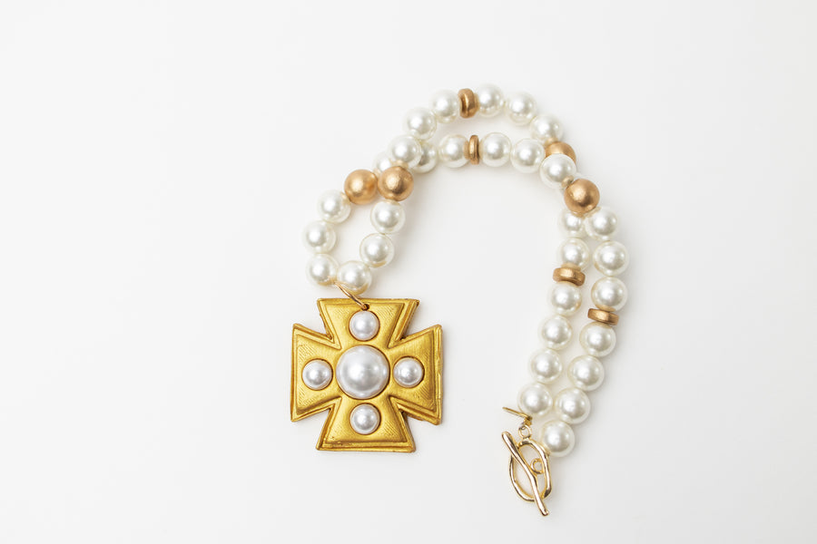 18" Pearls with 5 Pearl Cross