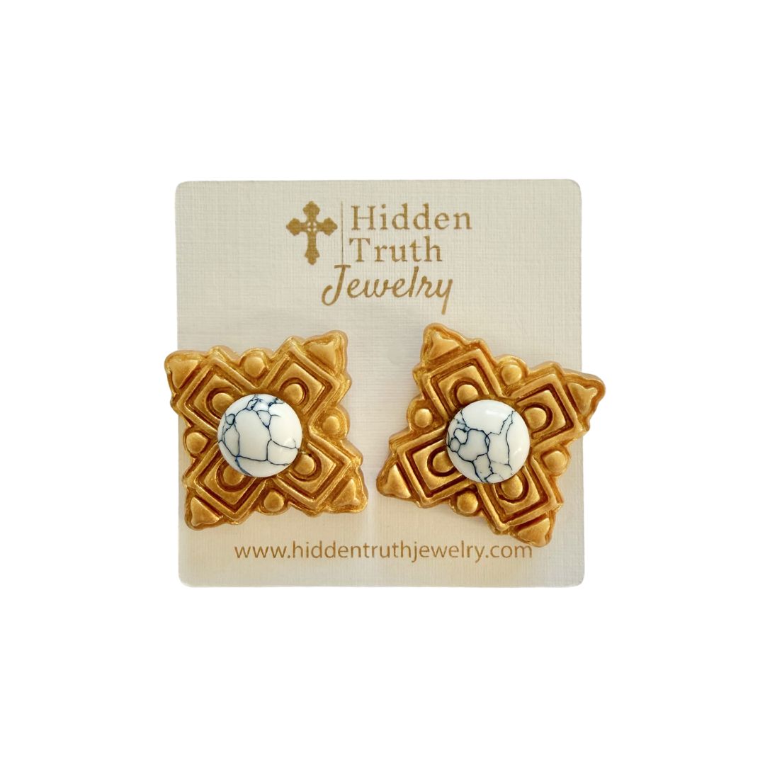 Ellie Studs with White Gem