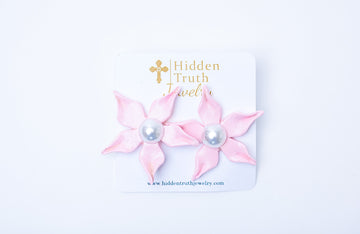 Light Pink Lily Studs