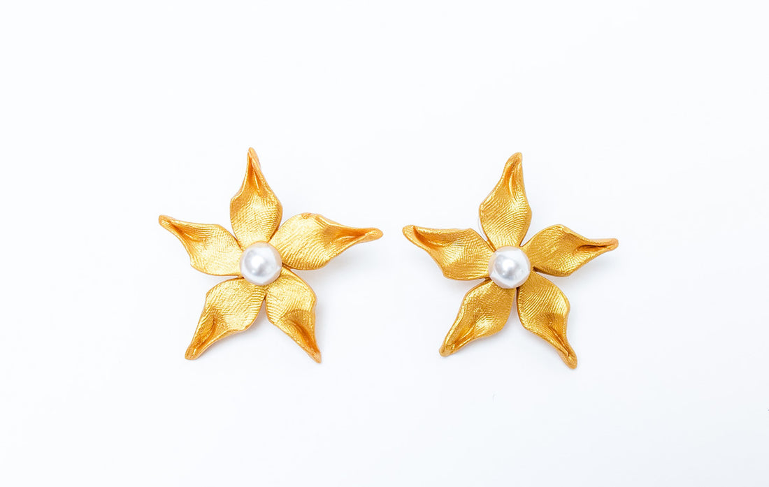 Stargazer Lily & Pearl Studs