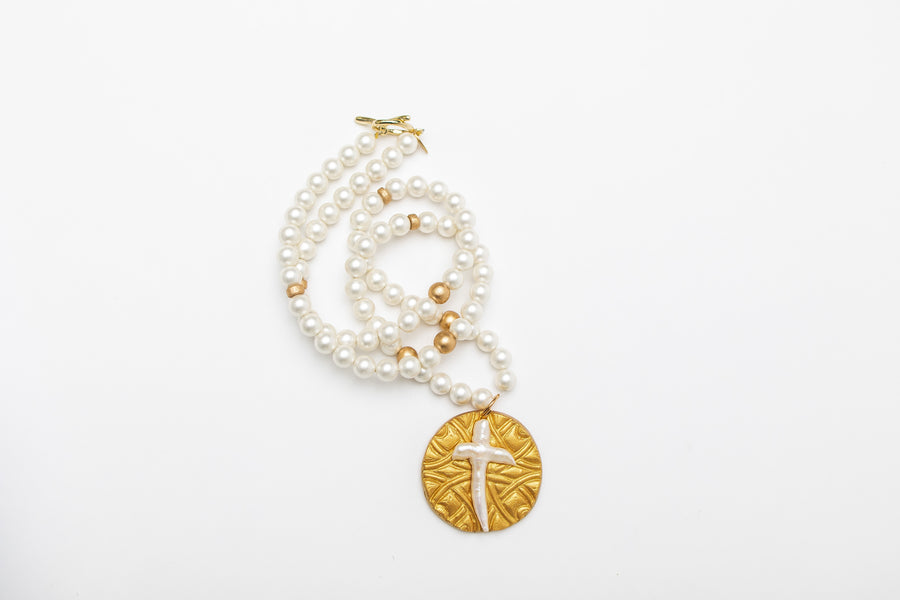 Shell Pearl with Pearl Cross