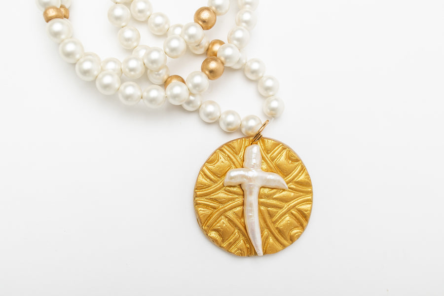 Shell Pearl with Pearl Cross