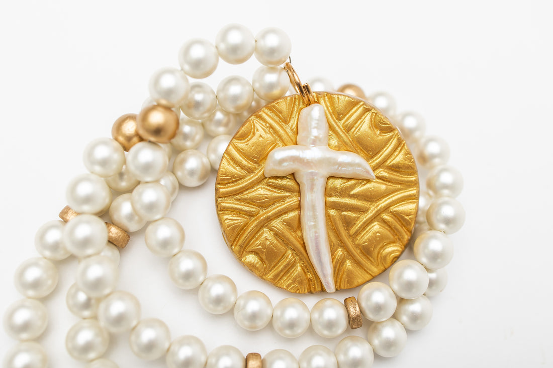 Shell Pearl with Pearl Cross