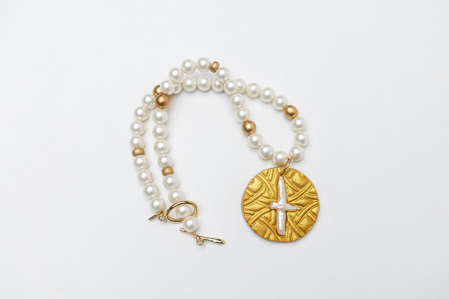 Shell Pearl with Pearl Cross