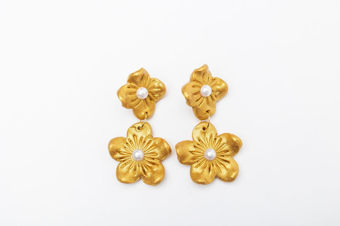 Gardenia Pearl Dangles