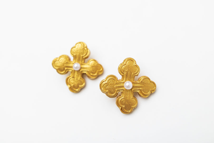 Megan Pearl Studs