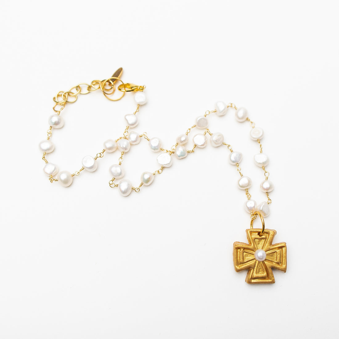 Freshwater Pearl Chain with Anna Pearl Cross