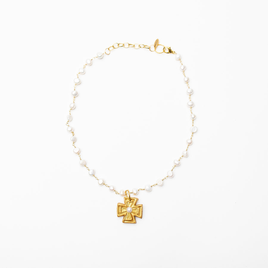 Freshwater Pearl Chain with Anna Pearl Cross