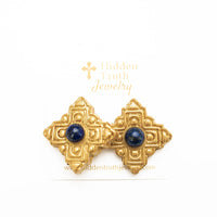 Ellie Lapis Studs