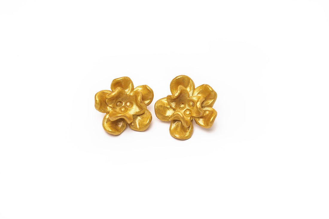 Magnolia Studs