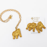 Gold Plated Figure 8 Chain with Bulldog