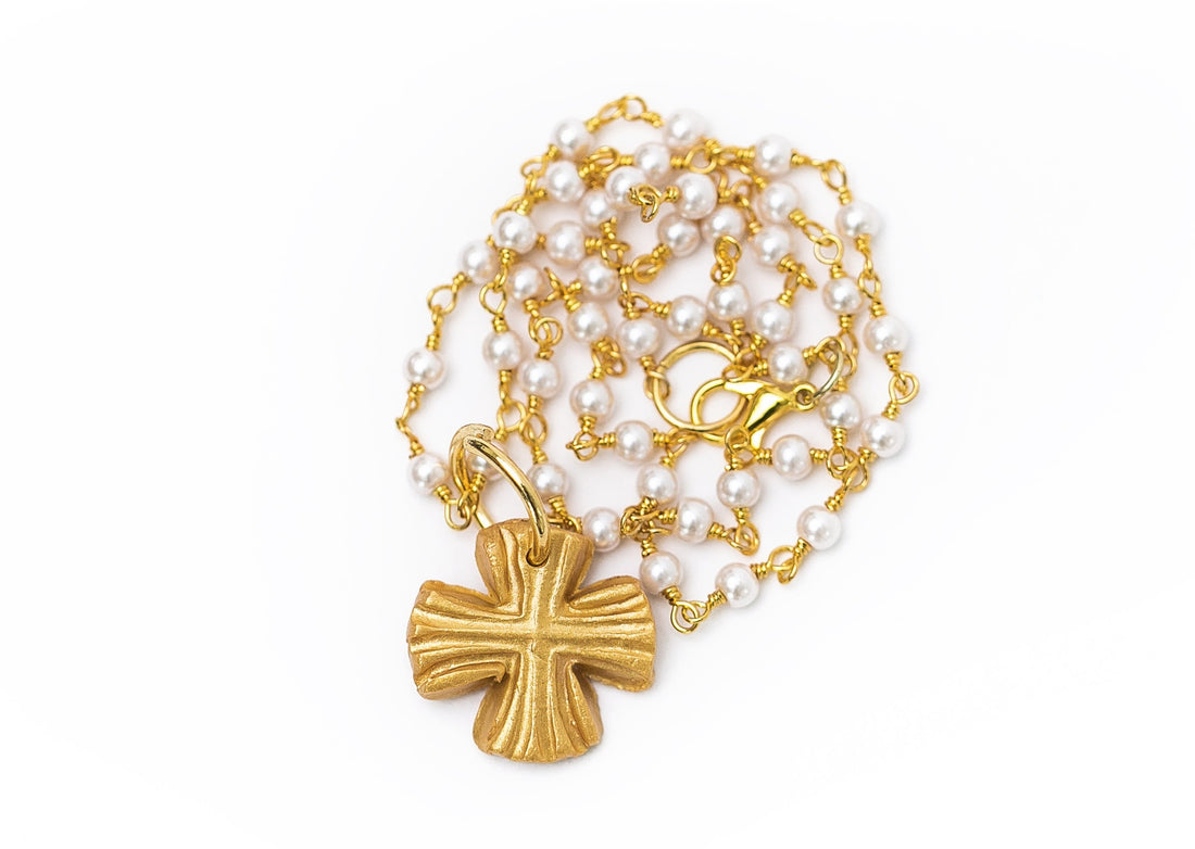 Pearl Chain with Julia Cross