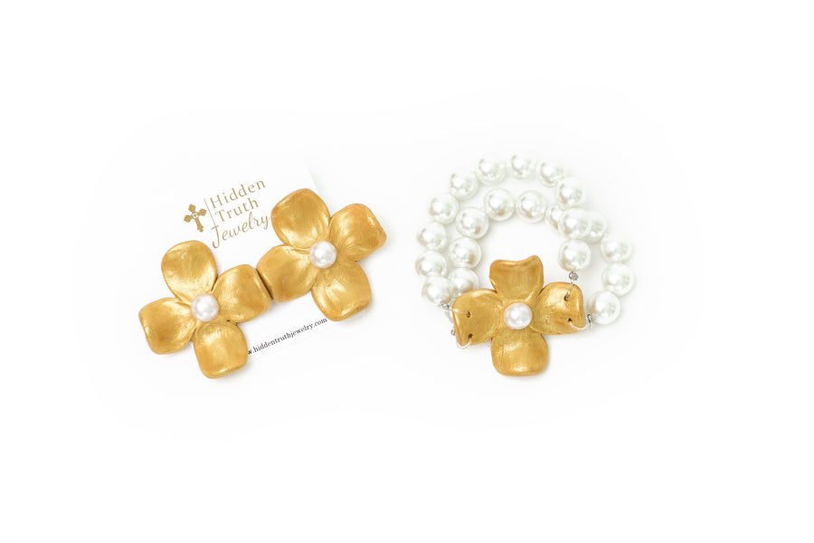 Pearl Double Strand with Dogwood Flower Bracelet